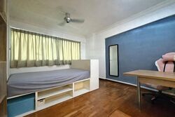Blk 549 Jurong West Street 42 (Jurong West), HDB Executive #512565111